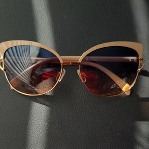 Source Unknown Gold and Black Cat-Eye Sunglasses